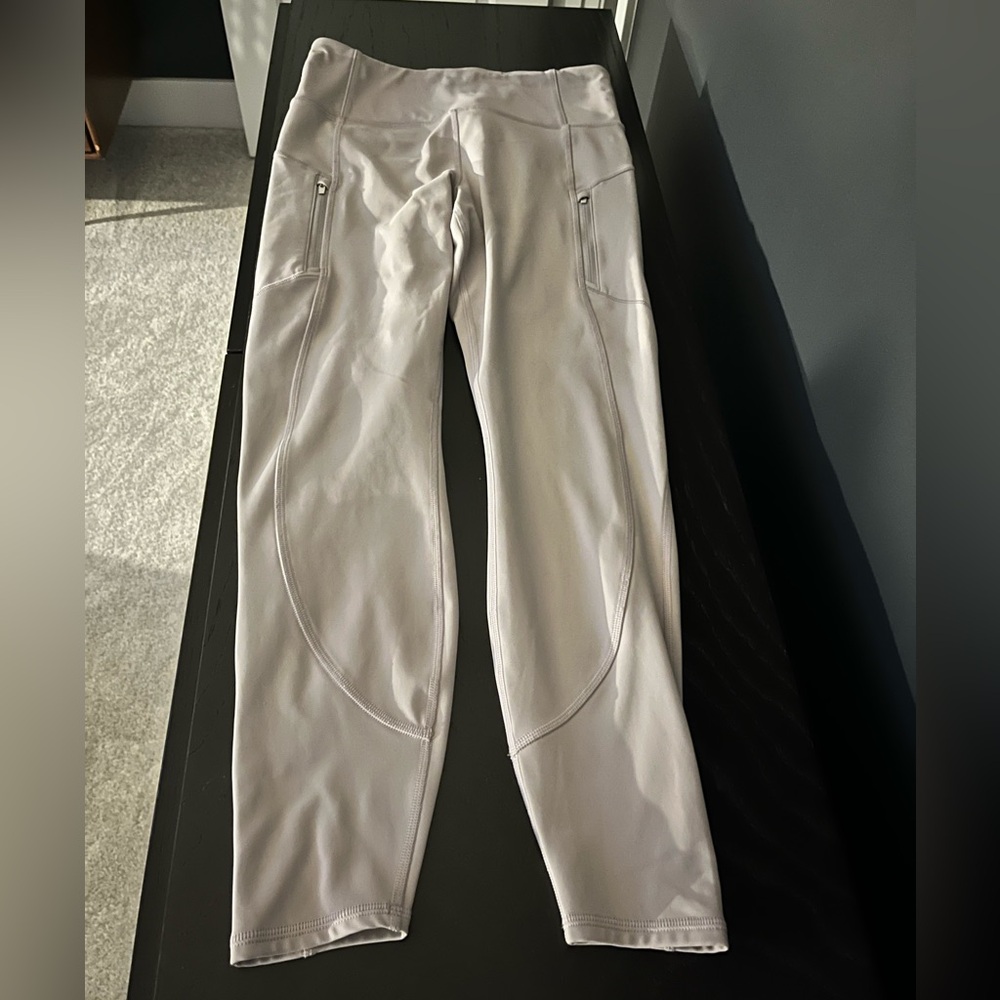 Athleta Rainer legging, size medium
